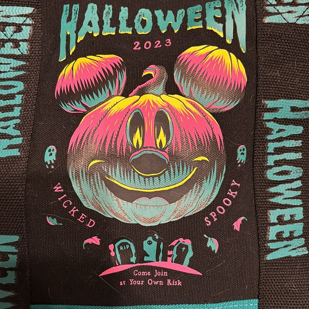 Disney Mickey Mouse Halloween tote bag - Picture 2 of 7